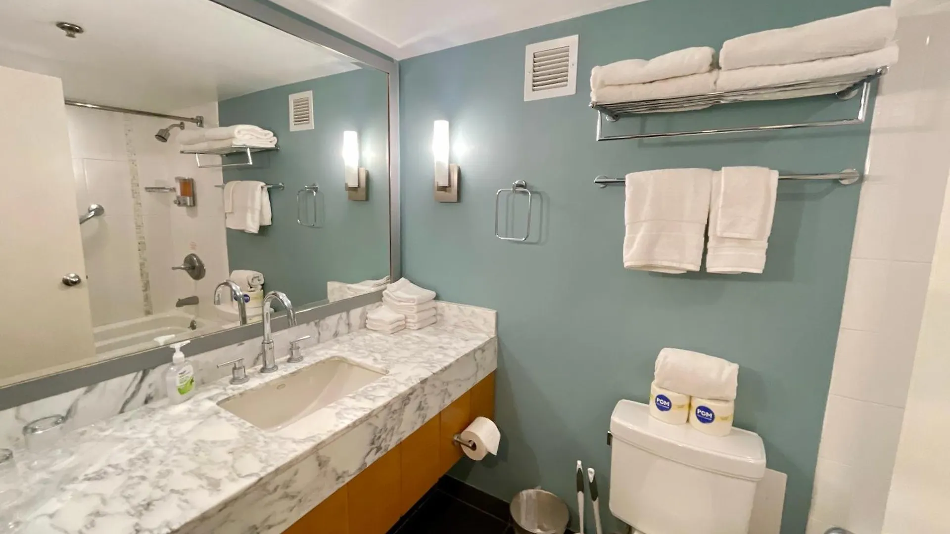 Ala Moana Hotel 13Th Fl R0 2Double Beds 4Person هونولولو بيت للعطل
